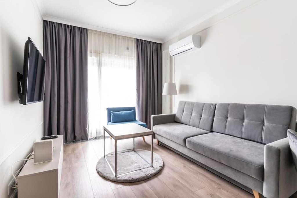 Chic & Luxury Apartment By Mennica Residence Varsóvia Exterior foto