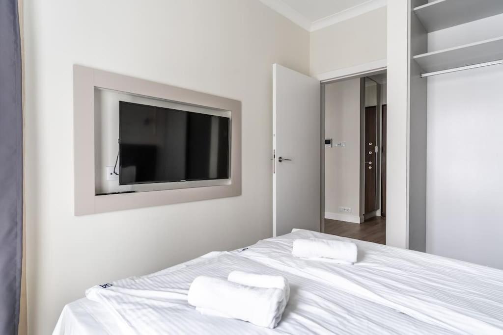 Chic & Luxury Apartment By Mennica Residence Varsóvia Exterior foto